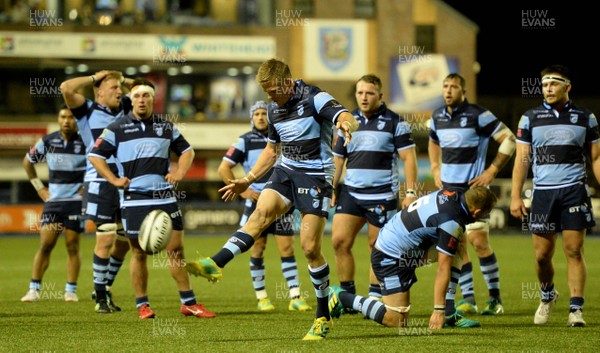 280918 - Cardiff Blues v Cheetahs - Guinness PRO14 - Gareth Anscombe of Cardiff Blues kicks for touch