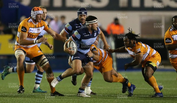 280918 - Cardiff Blues v Toyota Cheetahs - Guinness PRO14 - Ellis Jenkins of Cardiff Blues is tackled by Aranos Coetzee of Cheetahs