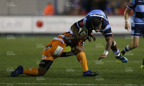 280918 - Cardiff Blues v Toyota Cheetahs - Guinness PRO14 - Rey Lee-Lo of Cardiff Blues is tackled by Joseph Dweba of Cheetahs