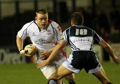 170212 Cardiff Blues v Ulster - RaboDirect PRO 12 -Ulster's Tom Court takes on Blues' Dan Parks