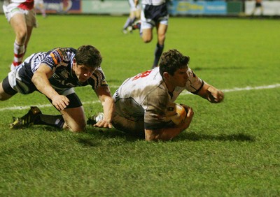 170212 Cardiff Blues v Ulster - RaboDirect PRO 12 -Ulster's Robbie Diack beats Blues' Lloyd Williams to the ball to score