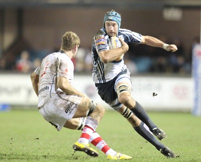 170212 Cardiff Blues v UlsterBlues Michael Paterson takes on Tom Court