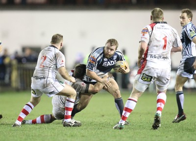 170212 Cardiff Blues v UlsterBlues Scott Andrews finds a gap