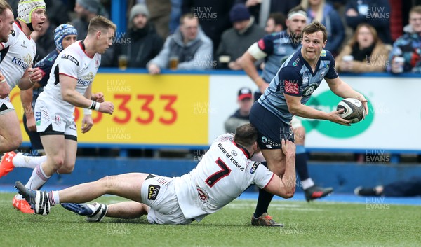 240318 - Cardiff Blues v Ulster  - Guinness PRO14 - Jarrod Evans of Cardiff Blues is tackled by Clive Ross of Ulster