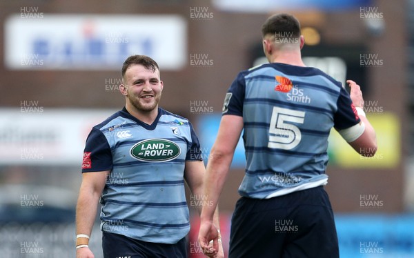 240318 - Cardiff Blues v Ulster  - Guinness PRO14 - Dillon Lewis celebrates with Seb Davies of Cardiff Blues after scoring a try