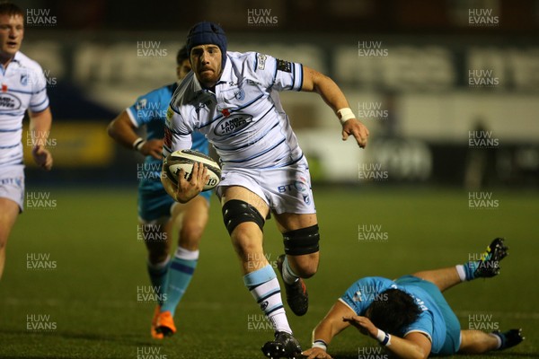 061118 - Cardiff Blues v Uruguay - SYFT International Challenge - Alun Lawrence of Cardiff Blues runs in to score a try