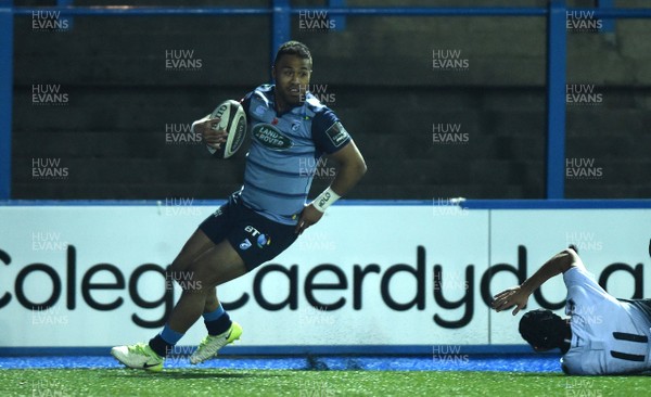 041117 - Cardiff Blues v Zebre - Guinness PRO14 - Willis Halaholo of Cardiff Blues scores try