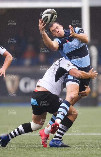 041118 - Cardiff Blues v Zebre, Guinness PRO14 - Steve Shingler of Cardiff Blues is tackled by Cruze Ah-Nau of Zebre