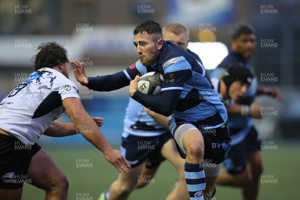 041118 - Cardiff Blues v Zebre, Guinness PRO14 -Aled Summerhill of Cardiff Blues charges towards the line
