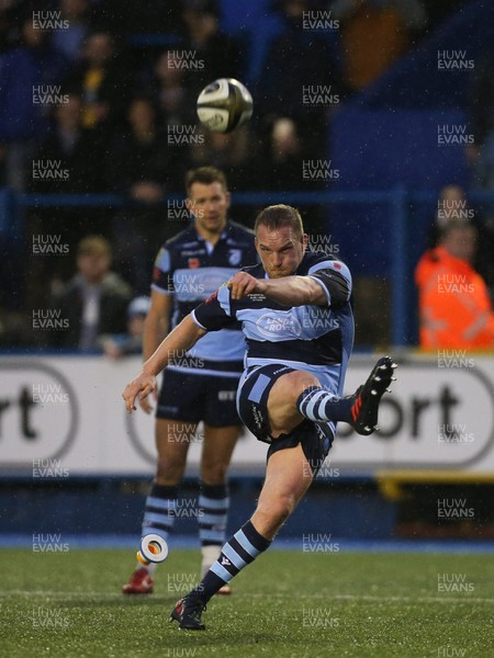 041118 - Cardiff Blues v Zebre, Guinness PRO14 - Gethin Jenkins of Cardiff Blues takes the final kick of the match on his last game before retiring