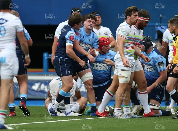 050621 - Cardiff Blues v Zebre, Guinness PRO14 Rainbow Cup - Gwilym Bradley of Cardiff Blues is congratulated after scoring try