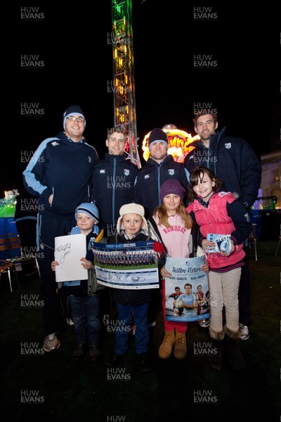 041212 - Cardiff Blues players visit Winterwonderland