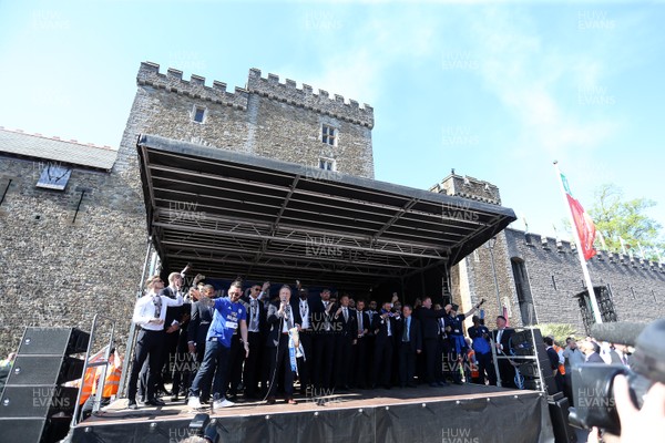 130518 - Cardiff City Open top bus tour to celebrate being promoted into the Premier League - The team at the castle