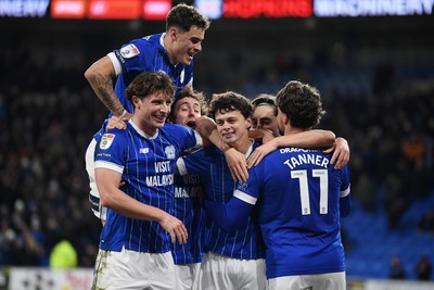 170226 - Cardiff City v AFC Wimbledon - Sky Bet League 1 - Perry NG of Cardiff City celebrates scoring a goal with team mates