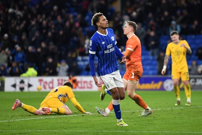 170226 - Cardiff City v AFC Wimbledon - Sky Bet League 1 - Omari Kellyman of Cardiff City scores a goal