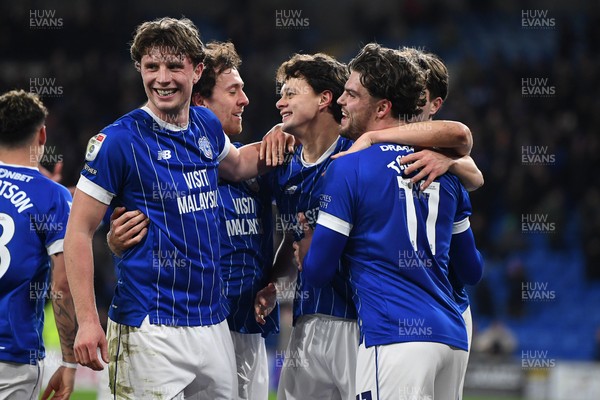 170226 - Cardiff City v AFC Wimbledon - Sky Bet League 1 - Perry NG of Cardiff City celebrates scoring a goal with team mates