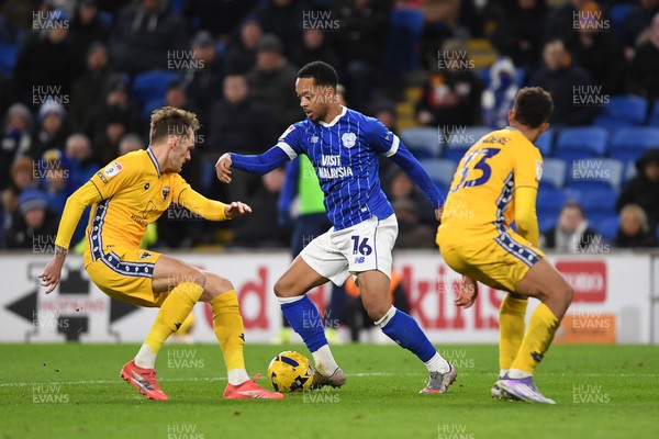 170226 - Cardiff City v AFC Wimbledon - Sky Bet League 1 - Chris Willock of Cardiff City