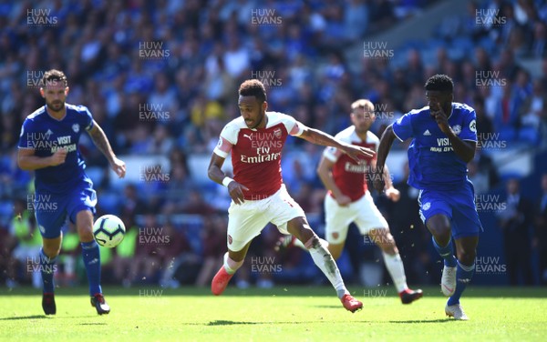 020918 - Cardiff City v Arsenal - Premier League - Pierre-Emerick Aubameyang of Arsenal gets into space