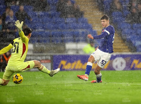 111125 - Cardiff City v Arsenal U21 - Vertu Trophy - Troy Perrett of Cardiff City scores a goal
