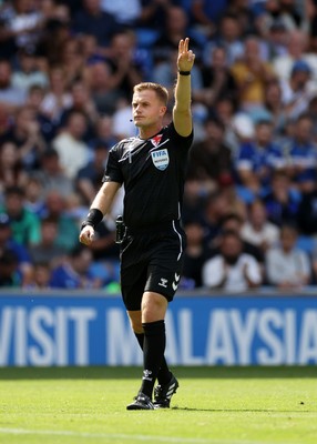010826 - Cardiff City v AS Roma - Pre Season Friendly - Referee Aaron Wyn Jones 