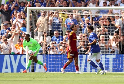 010826 - Cardiff City v AS Roma - Pre Season Friendly - Nathan Trott of Cardiff saves a penalty