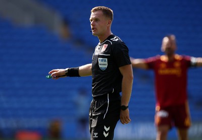 010826 - Cardiff City v AS Roma - Pre Season Friendly - Referee Aaron Wyn Jones 