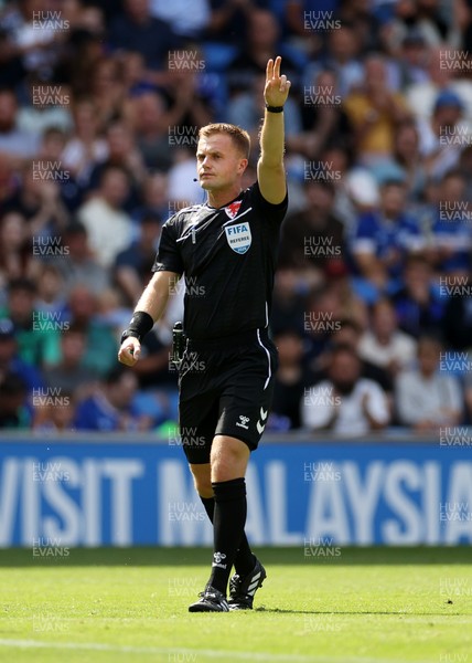 010826 - Cardiff City v AS Roma - Pre Season Friendly - Referee Aaron Wyn Jones 