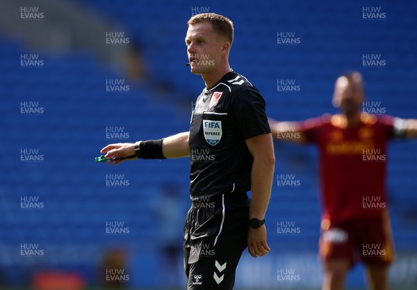 010826 - Cardiff City v AS Roma - Pre Season Friendly - Referee Aaron Wyn Jones 