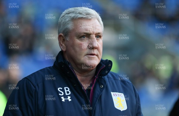 020117 - Cardiff City v Aston Villa, Sky Bet Championship - Aston Villa manager Steve Bruce at the start of the match by Gareth Everett