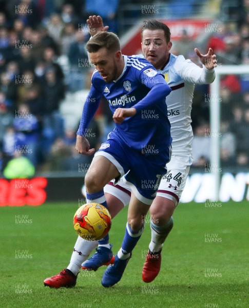 020117 - Cardiff City v Aston Villa, Sky Bet Championship - Craig Noone of Cardiff City and Ross McCormack of Aston Villa compete for the ball by Gareth Everett