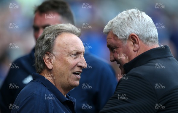 120817 - Cardiff City v Aston Villa - SkyBet Championship - Cardiff Manager Neil Warnock and Aston Villa Manager Steve Bruce