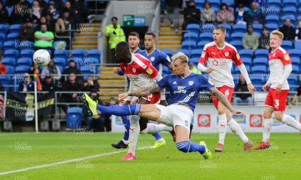 071219 - Cardiff City v Barnsley, Sky Bet Championship - Aden Flint of Cardiff City stretches to connect with the ball as he scores goal