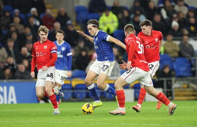 270126 - Cardiff City v Barnsley, EFL Sky Bet League 1 - Joel Colwill of Cardiff City looks for a gap