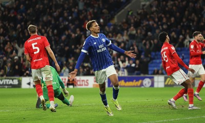 270126 - Cardiff City v Barnsley, EFL Sky Bet League 1 - Omari Kellyman of Cardiff City celebrates after scoring the third goal
