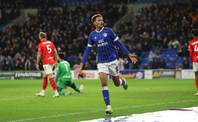 270126 - Cardiff City v Barnsley, EFL Sky Bet League 1 - Omari Kellyman of Cardiff City celebrates after scoring the third goal