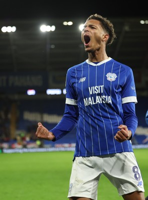 270126 - Cardiff City v Barnsley, EFL Sky Bet League 1 - Omari Kellyman of Cardiff City celebrates after scoring the third goal