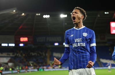 270126 - Cardiff City v Barnsley, EFL Sky Bet League 1 - Omari Kellyman of Cardiff City celebrates after scoring the third goal