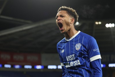 270126 - Cardiff City v Barnsley, EFL Sky Bet League 1 - Omari Kellyman of Cardiff City celebrates after scoring the third goal
