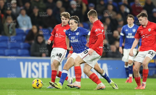 270126 - Cardiff City v Barnsley, EFL Sky Bet League 1 - Joel Colwill of Cardiff City looks for a gap