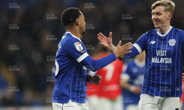 270126 - Cardiff City v Barnsley, EFL Sky Bet League 1 - Chris Willock of Cardiff City celebrates with Joel Bagan of Cardiff City after scoring goal