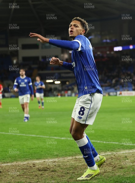 270126 - Cardiff City v Barnsley, EFL Sky Bet League 1 - Omari Kellyman of Cardiff City celebrates after scoring the third goal