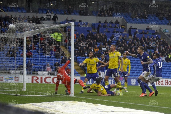 021119 - Cardiff City v Birmingham City, Sky Bet Championship - Curtis Nelson of Cardiff City (right) scores his side's second goal