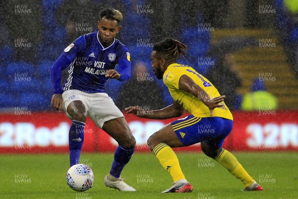 021119 - Cardiff City v Birmingham City, Sky Bet Championship - Leandro Bacuna of Cardiff City (left) in action with Jacques Maghoma of Birmingham City