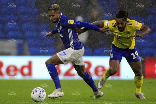 021119 - Cardiff City v Birmingham City, Sky Bet  Championship - Leandro Bacuna of Cardiff City (left) and Jacques Maghoma of Birmingham City battle for the ball