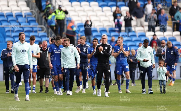 300422 - Cardiff City v Birmingham City, Sky Bet Championship - Cardiff City manager Steve Morison leads his players on a lap of the pitch to thank the fans for their support over the season