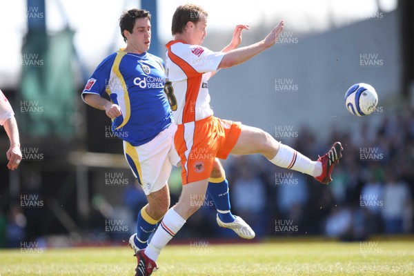 12.04.08 .. Cardiff City v Blackpool, Coca Cola Championship Cardiff's Peter Whittingham plays the ball past Blackpool's Michael Flynn  