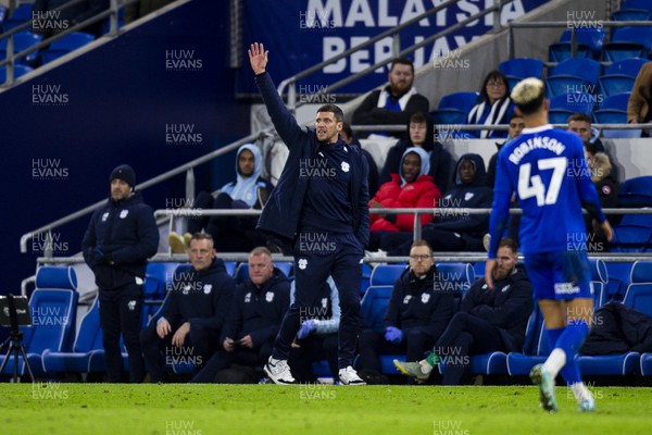 171222 - Cardiff City v Blackpool - Sky Bet Championship - Cardiff City manager Mark Hudson on the touchline