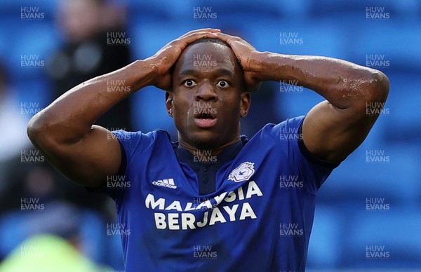 190222 - Cardiff City v Blackpool - SkyBet Championship - Uche Ikpeazu of Cardiff City�s reaction after not being given a penalty in the last seconds of the game