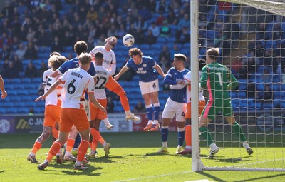 210326 - Cardiff City v Blackpool, EFL Sky Bet League 1 - Blackpool goalkeeper Bailey Peacock-Farrell makes a fingertip save in added time to deny Ryan Wintle of Cardiff City