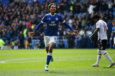 110426 - Cardiff City v Bolton Wanderers - Sky Bet League 1 - Omari Kellyman of Cardiff City celebrates scoring a goal
